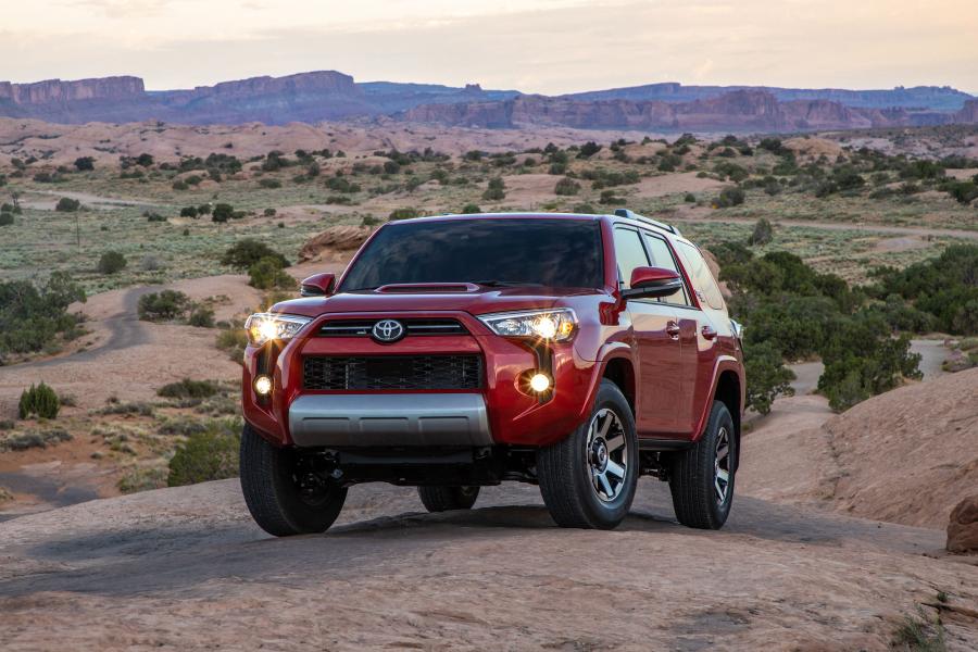  Toyota 4Runner TRD Off-Road (N280) 2019 года  (фото 1 из 9)
